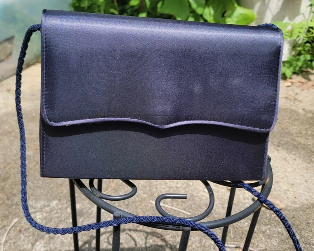 La Regale LTD Vintage Clutch Midnight Blue Satin Made in China 90s Y2K Small